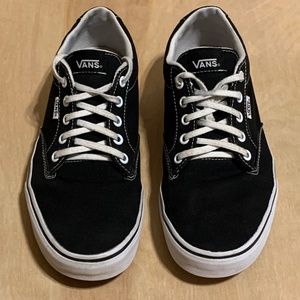 Vans Off the Wall Athletic Skate Shoe Men's Size 7 Women's 9.5 Black White